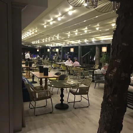 Ξενοδοχείο Pia Bella