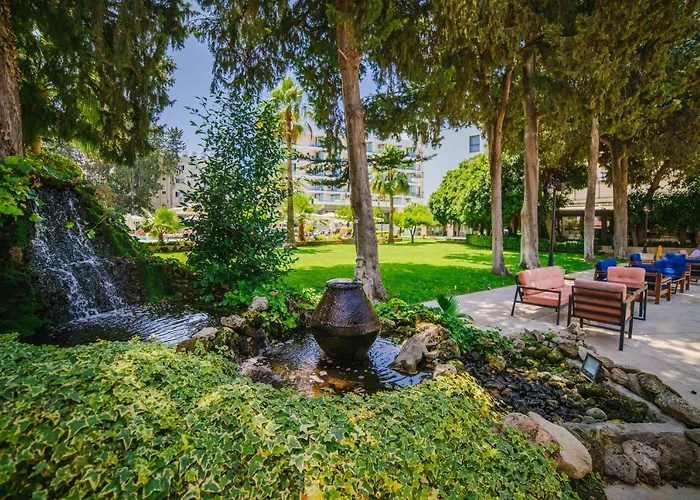 Pia Bella كيرينيا