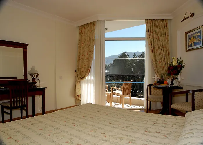 فندق Pia Bella 4*