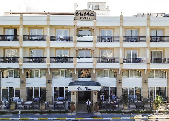 فندق Pia Bella كيرينيا