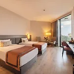 Pia Bella 4*
